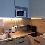 By The Bar 아파트