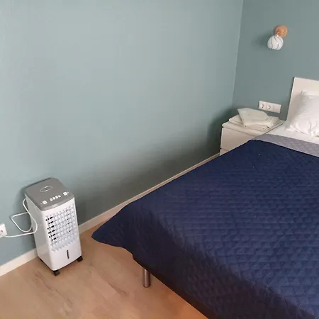 Apartment By The Bar *