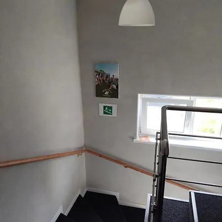 Apartment By The Bar *