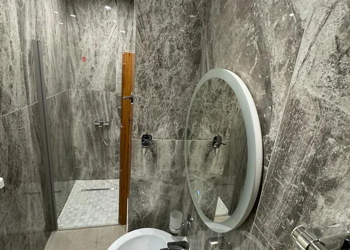 By The Bar إيماترا