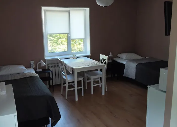 By The Bar إيماترا